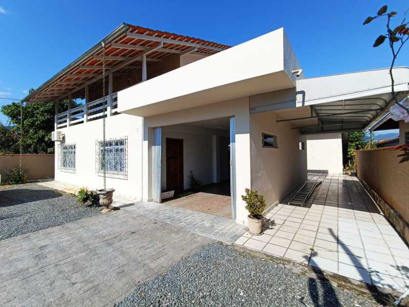 Casa, 5 quartos, 192 m² - Foto 1