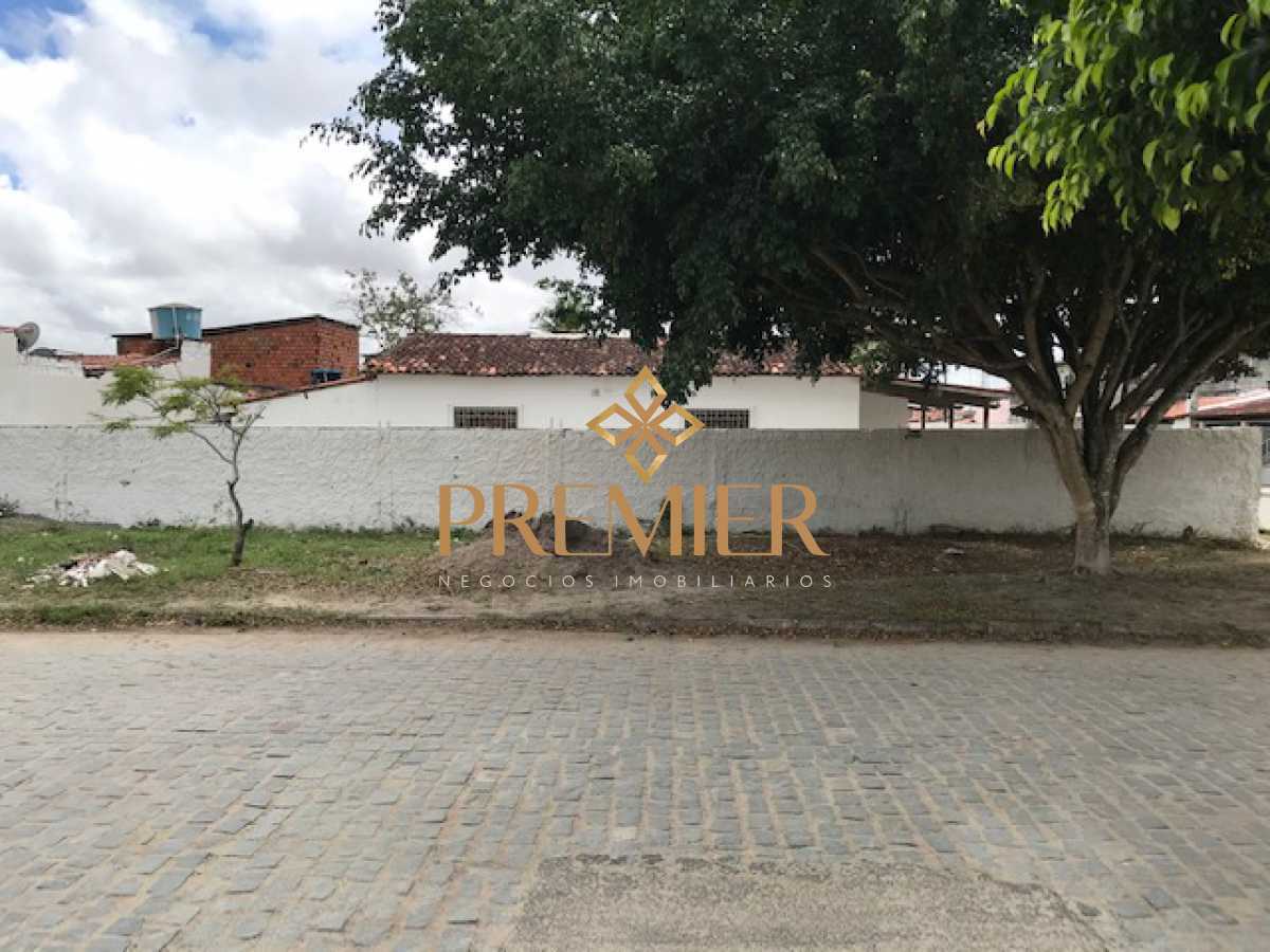 Casa, 2 quartos, 270 m² - Foto 4