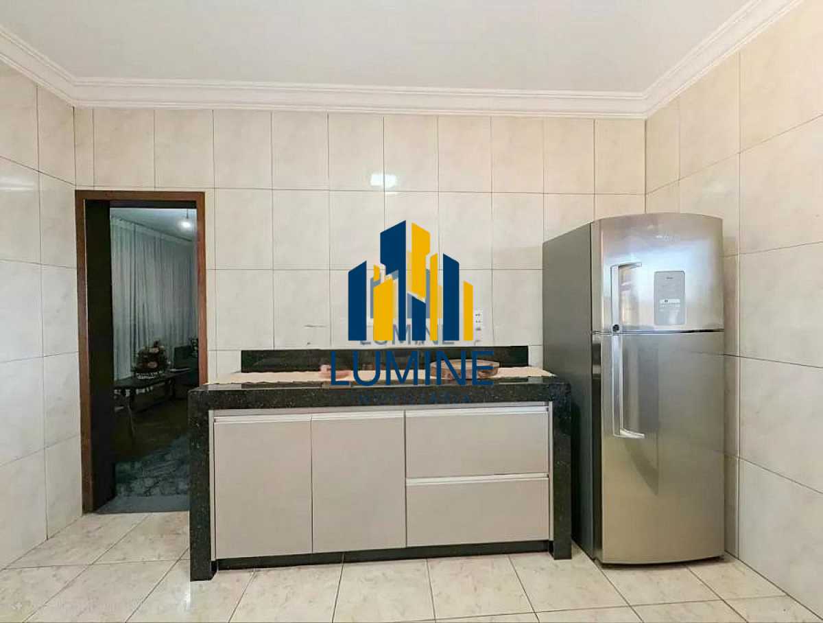 Casa, 6 quartos, 300 m² - Foto 4