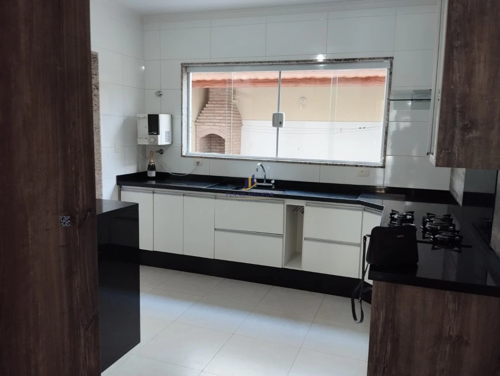 Casa, 3 quartos, 200 m² - Foto 8