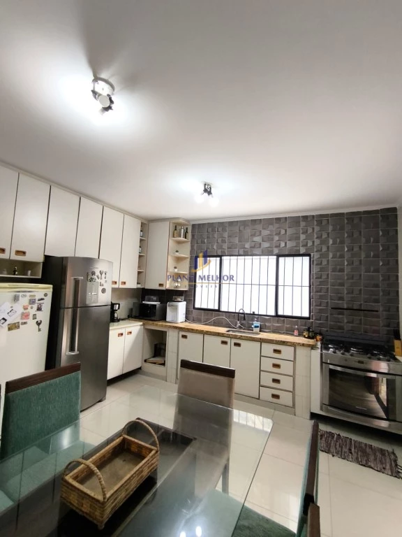 Casa, 3 quartos, 240 m² - Foto 13