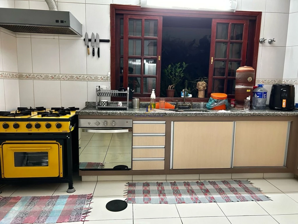 Casa, 3 quartos, 218 m² - Foto 11