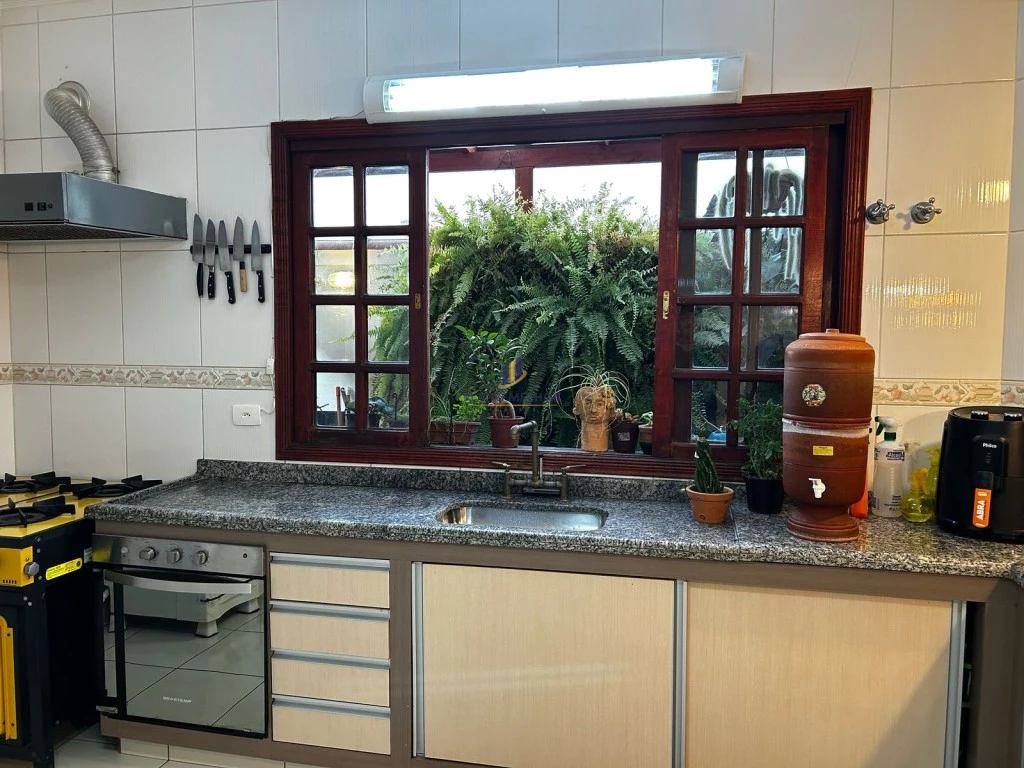 Casa, 3 quartos, 218 m² - Foto 20