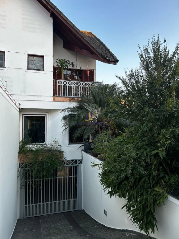 Casa, 3 quartos, 218 m² - Foto 27