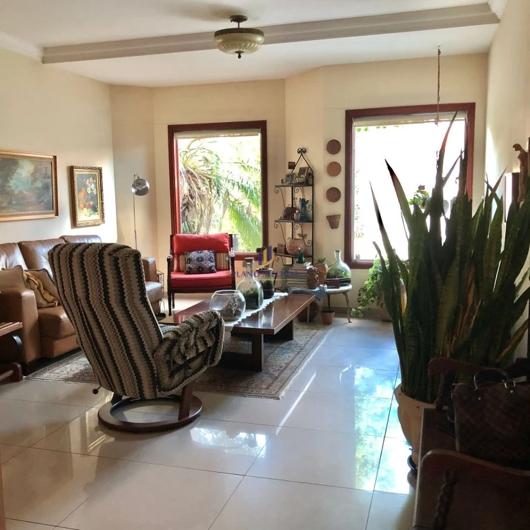 Casa, 3 quartos, 218 m² - Foto 3
