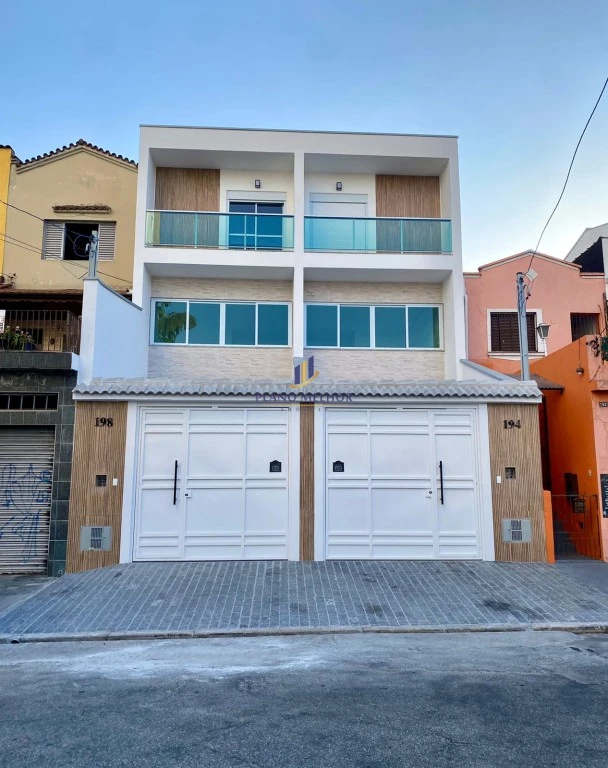 Casa, 3 quartos, 240 m² - Foto 1