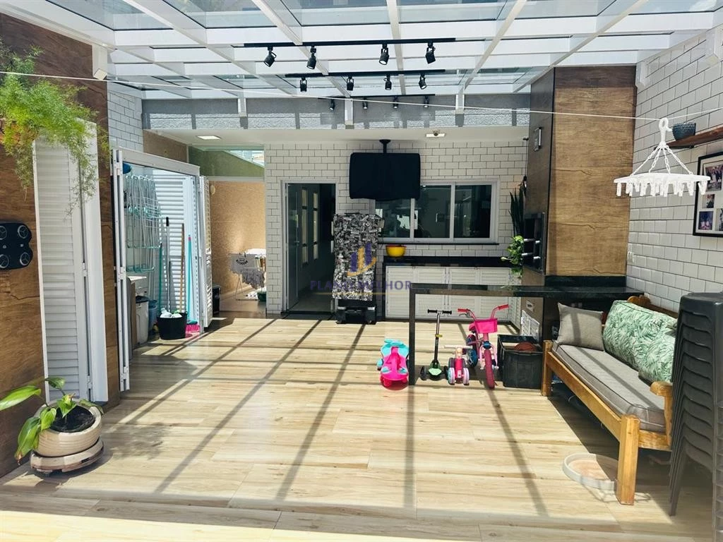 Casa, 4 quartos, 236 m² - Foto 1