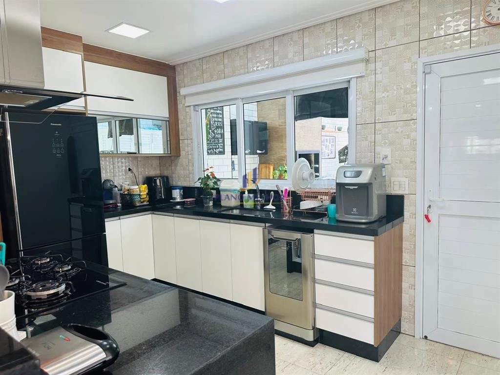 Casa, 4 quartos, 236 m² - Foto 4