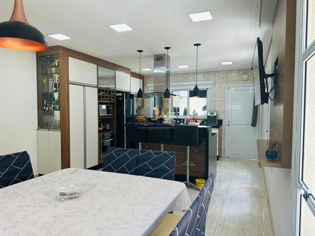 Casa, 4 quartos, 236 m² - Foto 5