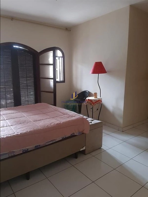 Casa, 3 quartos, 240 m² - Foto 9