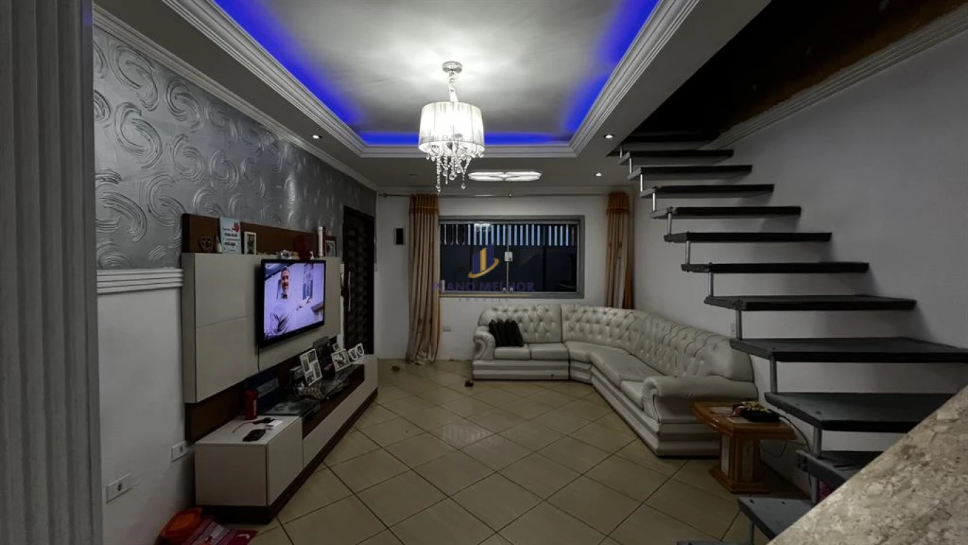 Casa, 3 quartos, 245 m² - Foto 1