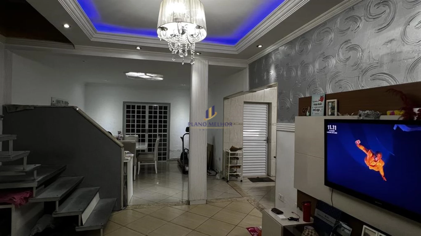 Casa, 3 quartos, 245 m² - Foto 2