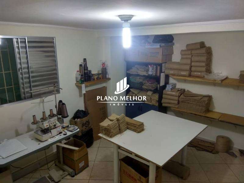 Casa, 3 quartos, 240 m² - Foto 3