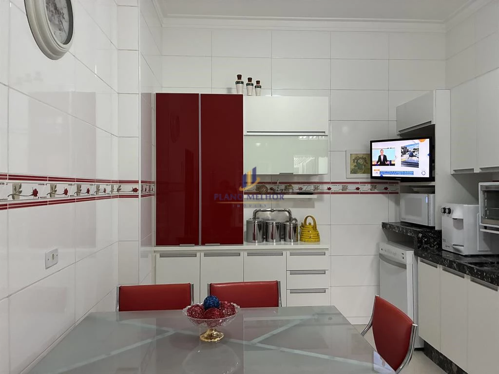 Casa, 3 quartos, 285 m² - Foto 3