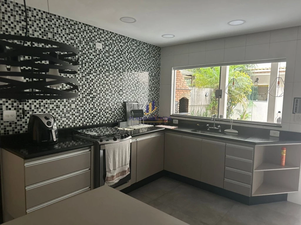 Casa, 3 quartos, 250 m² - Foto 5