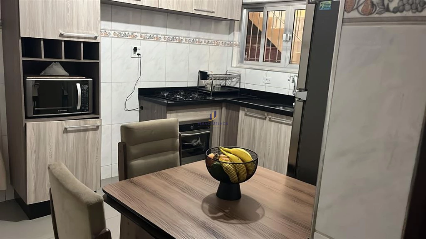 Casa, 4 quartos, 137 m² - Foto 1