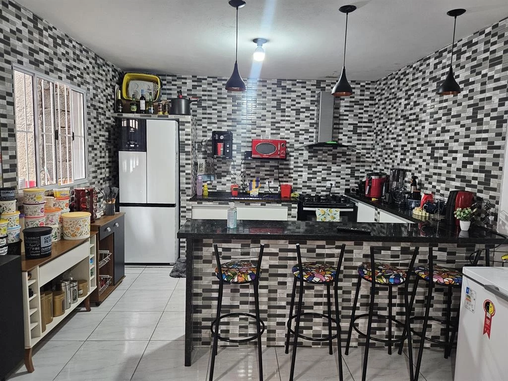 Casa, 3 quartos, 109 m² - Foto 1