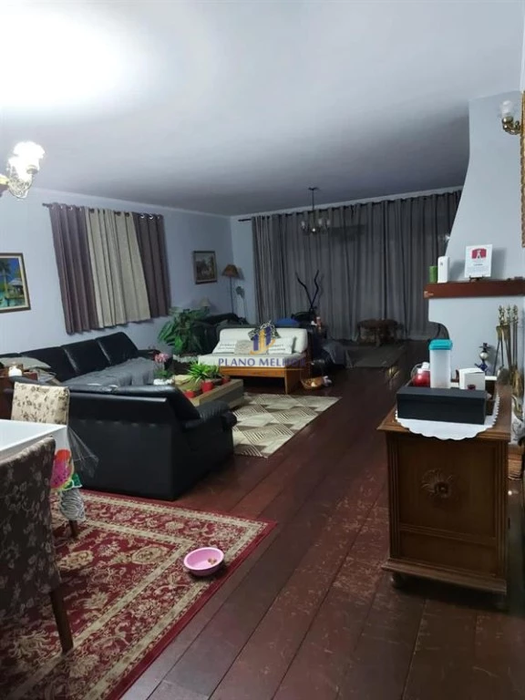 Casa, 5 quartos, 200 m² - Foto 1
