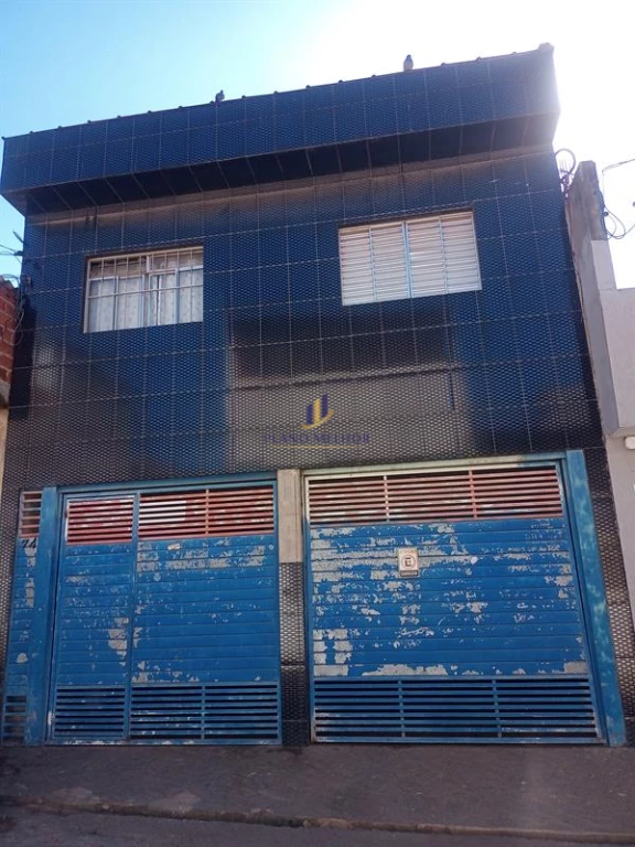 Casa, 6 quartos, 155 m² - Foto 1