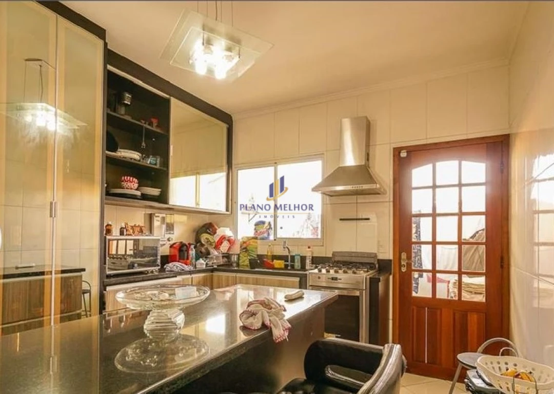 Casa, 2 quartos, 175 m² - Foto 1