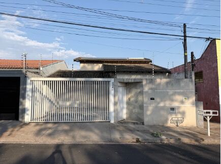 Casa, 3 quartos, 130 m² - Foto 1