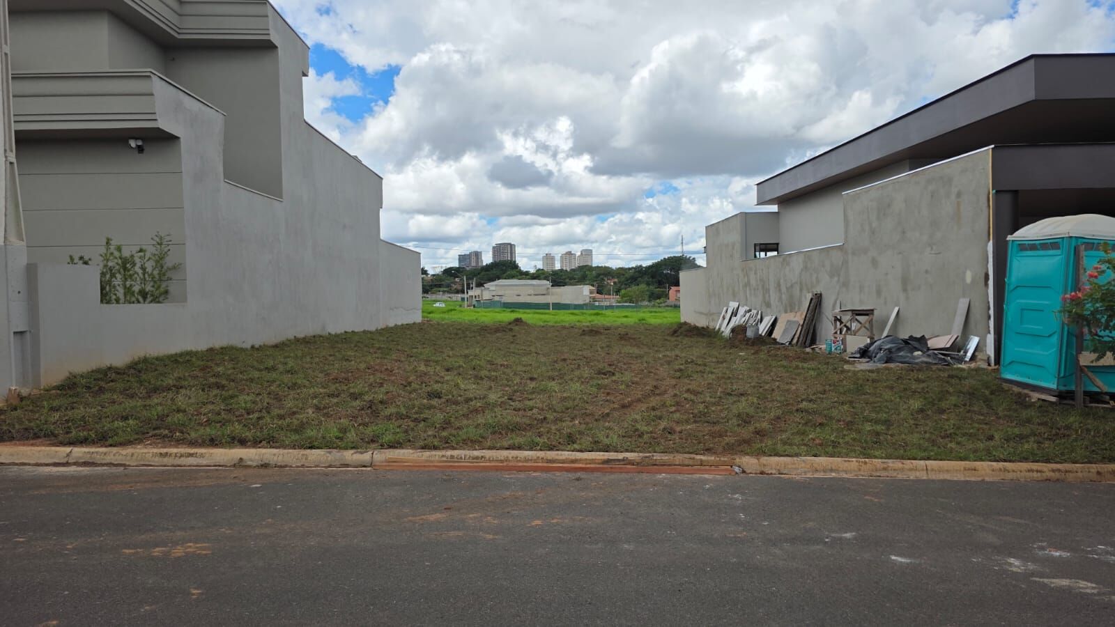 Terreno, 405 m² - Foto 1