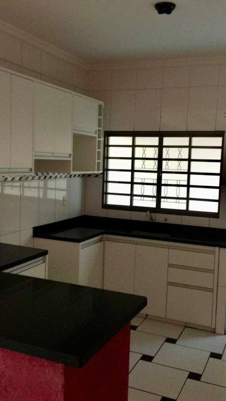 Casa, 3 quartos, 200 m² - Foto 3