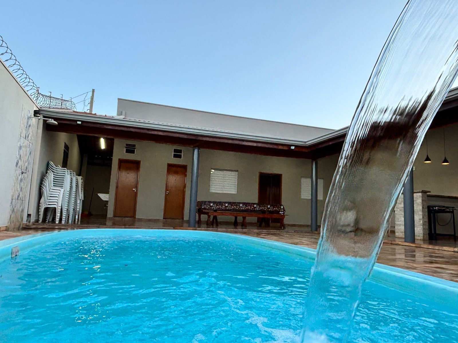 Casa, 2 quartos, 153 m² - Foto 1