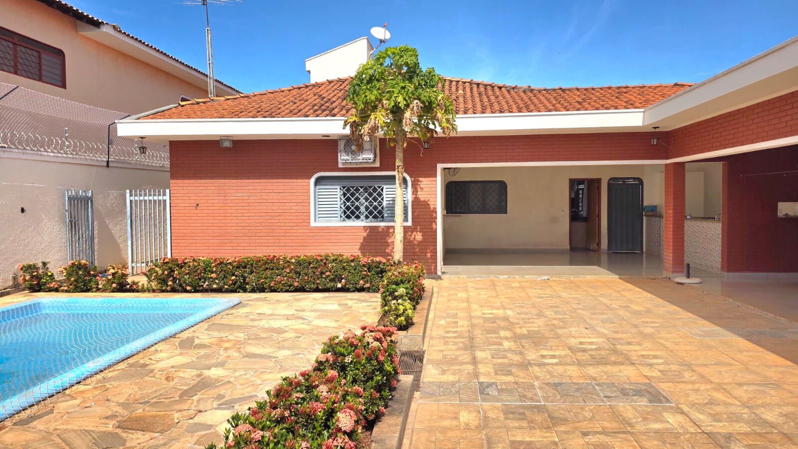 Casa, 4 quartos, 320 m² - Foto 3