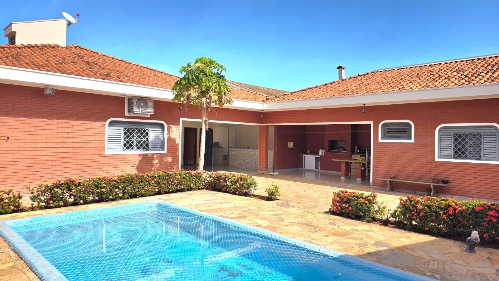 Casa, 4 quartos, 320 m² - Foto 31