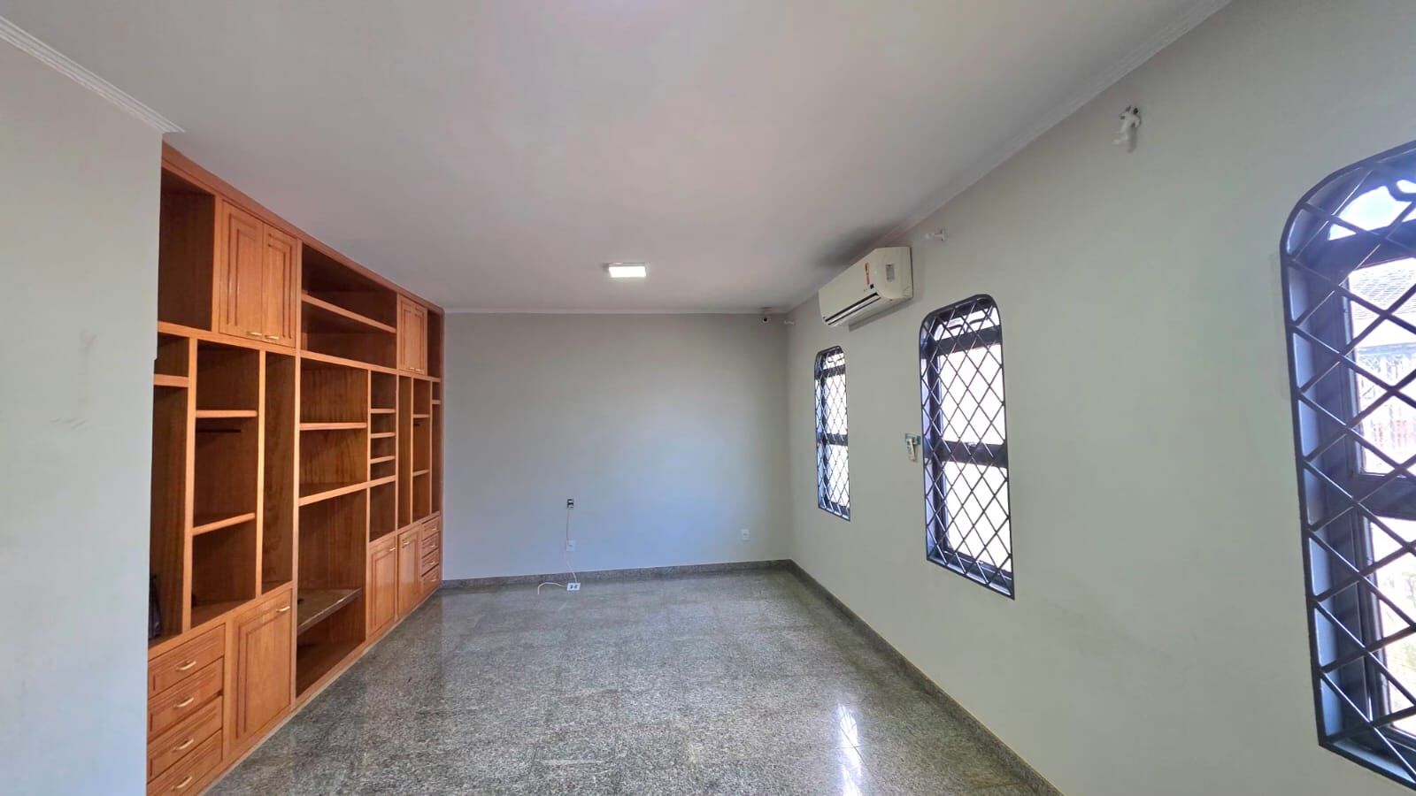 Casa, 4 quartos, 320 m² - Foto 32