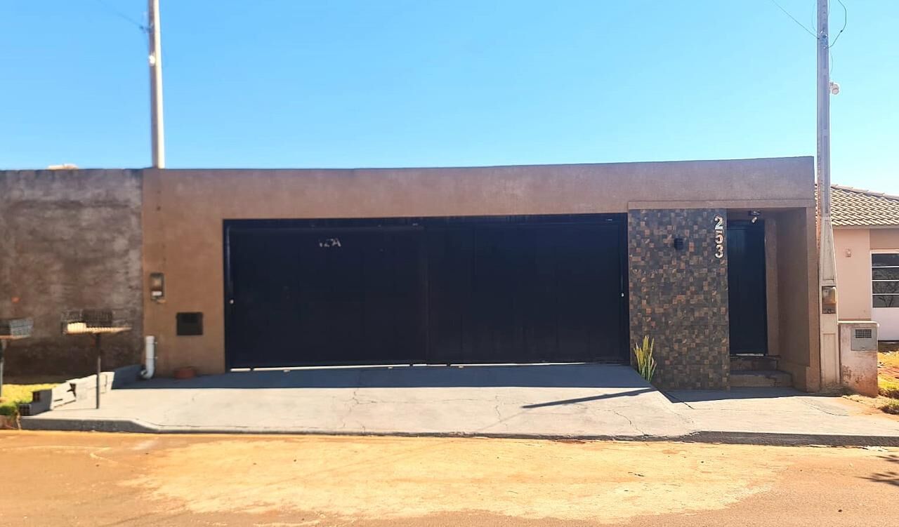 Casa, 2 quartos, 200 m² - Foto 1