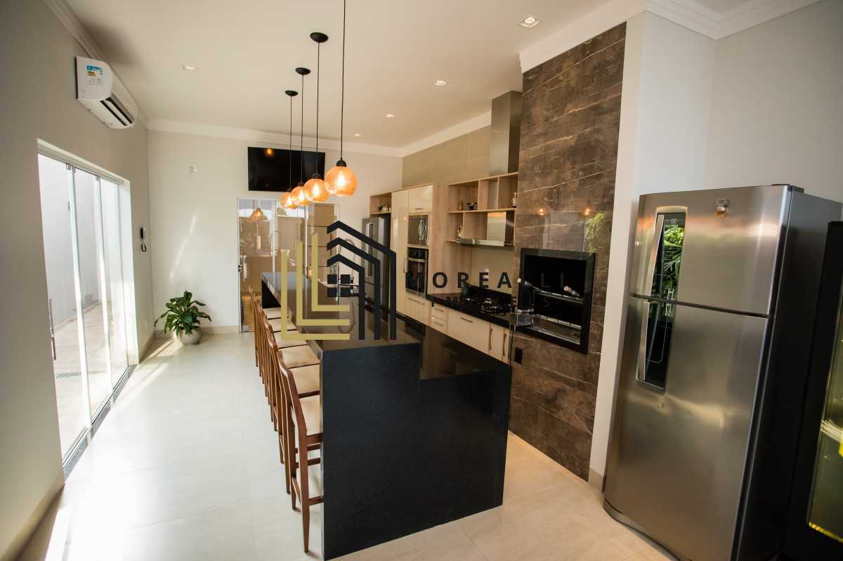 Casa, 3 quartos, 215 m² - Foto 13