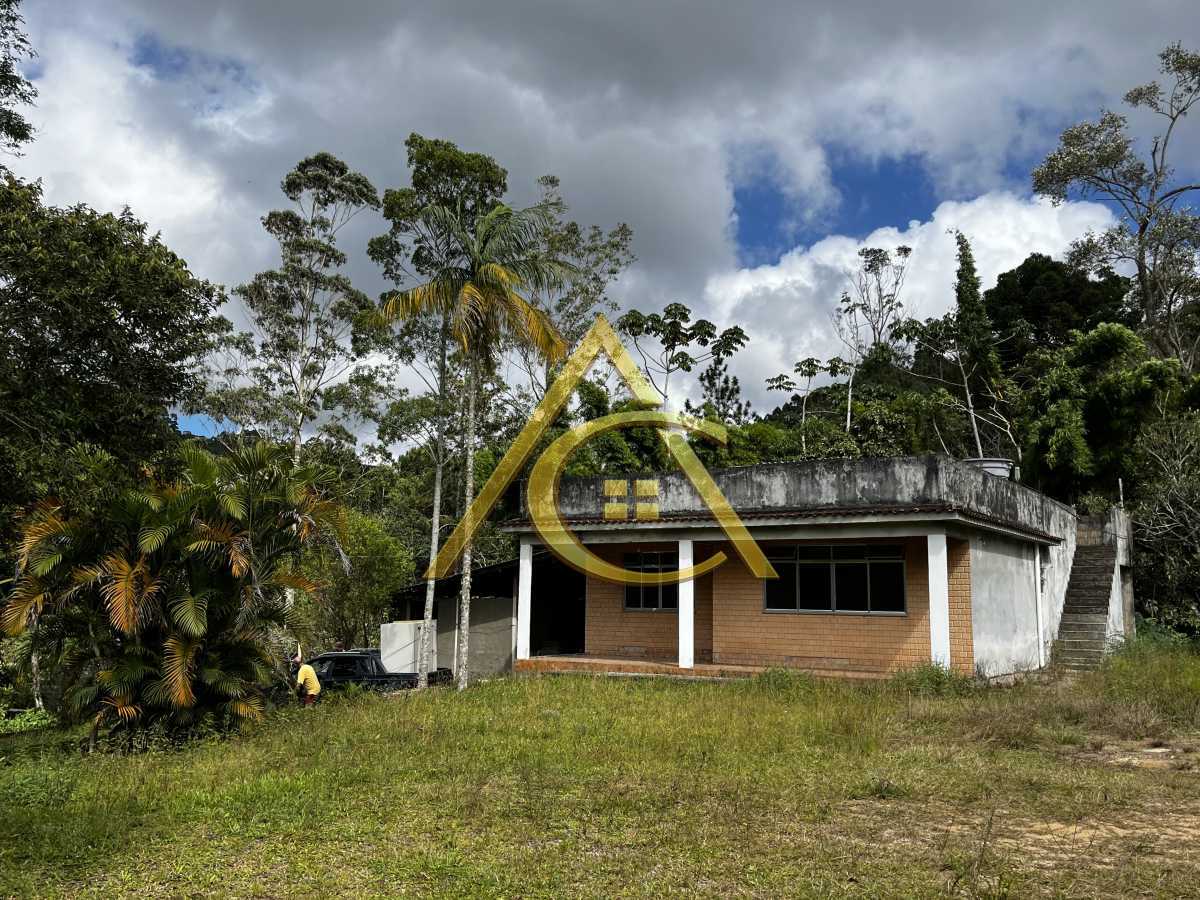 Casa, 2 quartos, 200 m² - Foto 1