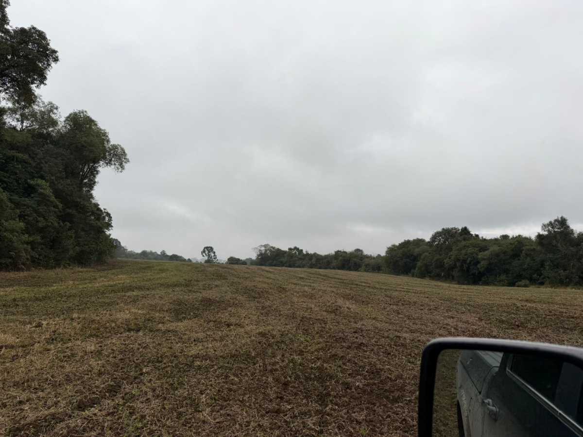 Fazenda, 2 quartos - Foto 23