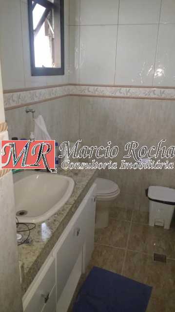 Casa de Condomínio à venda com 4 quartos, 280m² - Foto 13