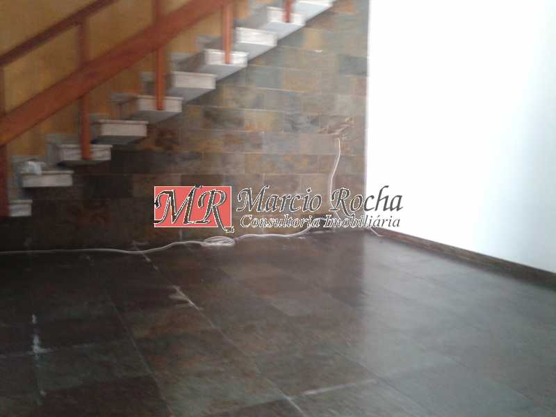 Casa de Condomínio para alugar com 3 quartos, 144m² - Foto 3