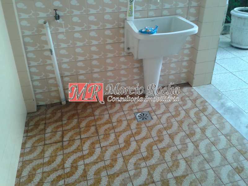 Casa de Condomínio para alugar com 3 quartos, 144m² - Foto 19