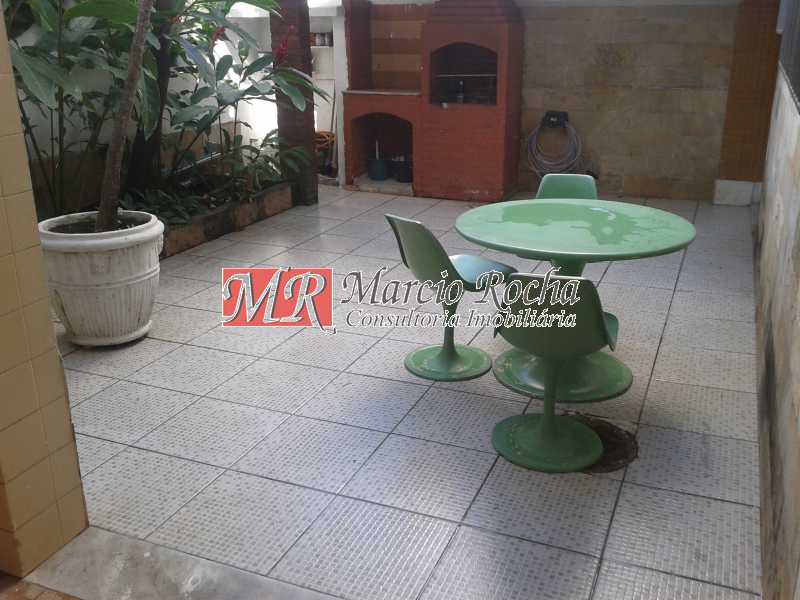 Casa de Condomínio para alugar com 3 quartos, 144m² - Foto 20