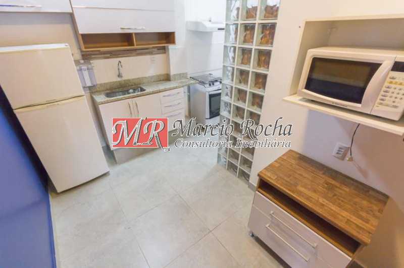 Apartamento à venda com 2 quartos, 60m² - Foto 13