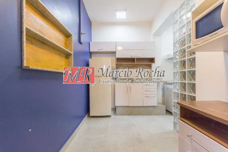 Apartamento à venda com 2 quartos, 60m² - Foto 14