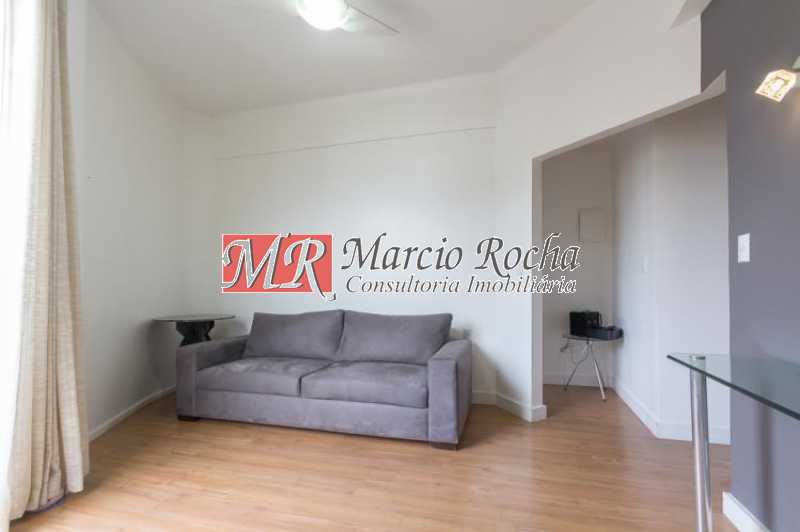 Apartamento à venda com 2 quartos, 60m² - Foto 8