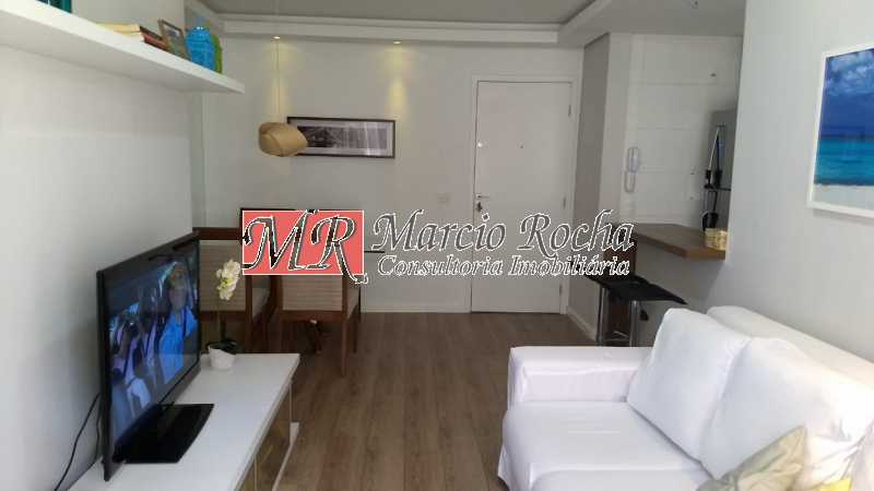 Apartamento à venda com 2 quartos, 65m² - Foto 10