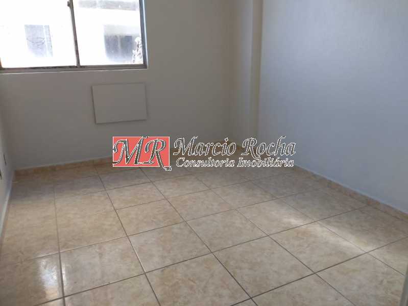 Apartamento à venda com 2 quartos, 65m² - Foto 3