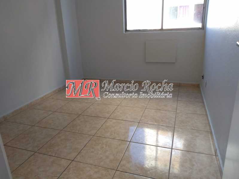 Apartamento à venda com 2 quartos, 65m² - Foto 4