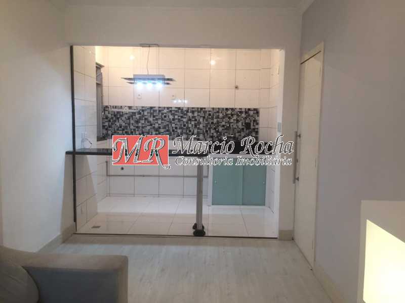 Apartamento à venda com 2 quartos, 50m² - Foto 4