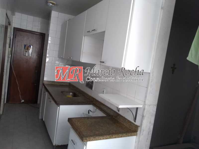 Apartamento à venda com 2 quartos, 70m² - Foto 6