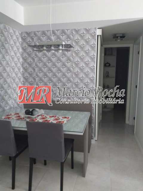 Apartamento à venda com 2 quartos, 62m² - Foto 6