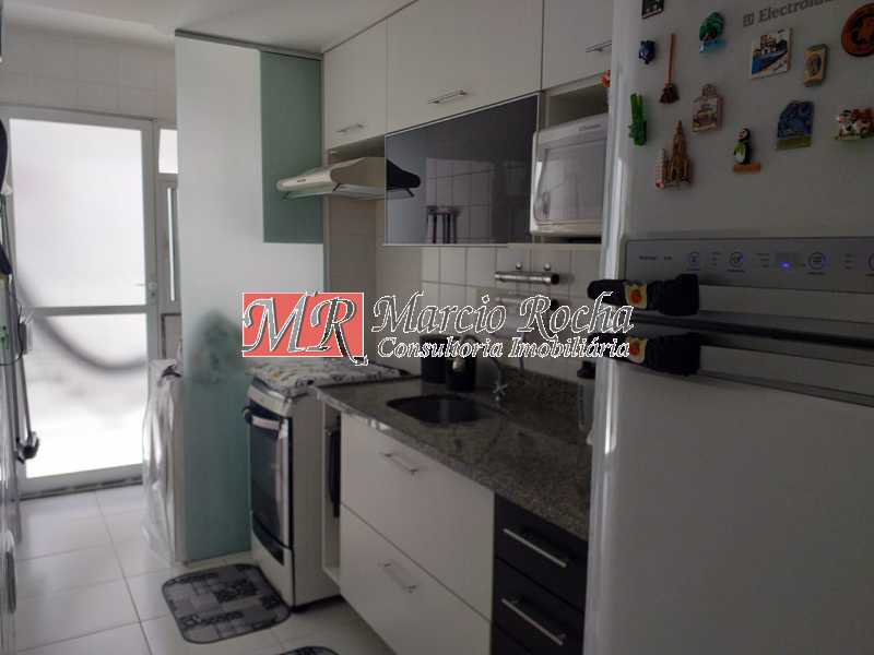 Apartamento à venda com 2 quartos, 62m² - Foto 14