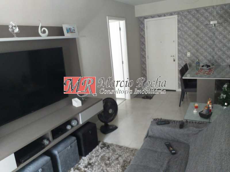 Apartamento à venda com 2 quartos, 62m² - Foto 7